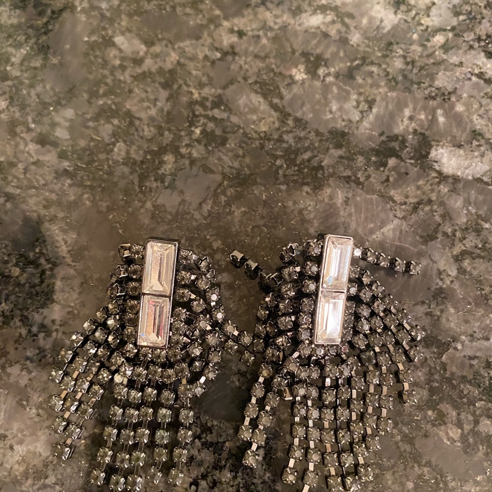 Earrings - Picture 2 of 3